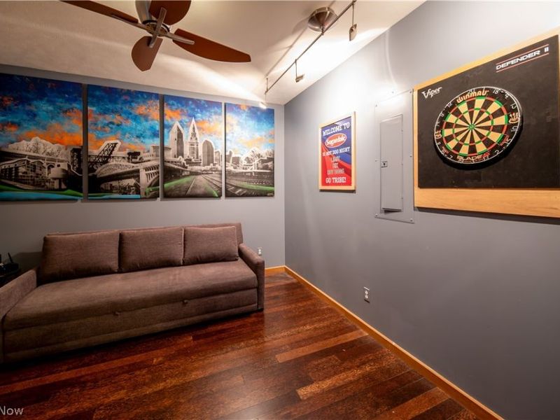 1237 Washington Avenue, Unit 1209, Cleveland, OH 44113 Photo 8