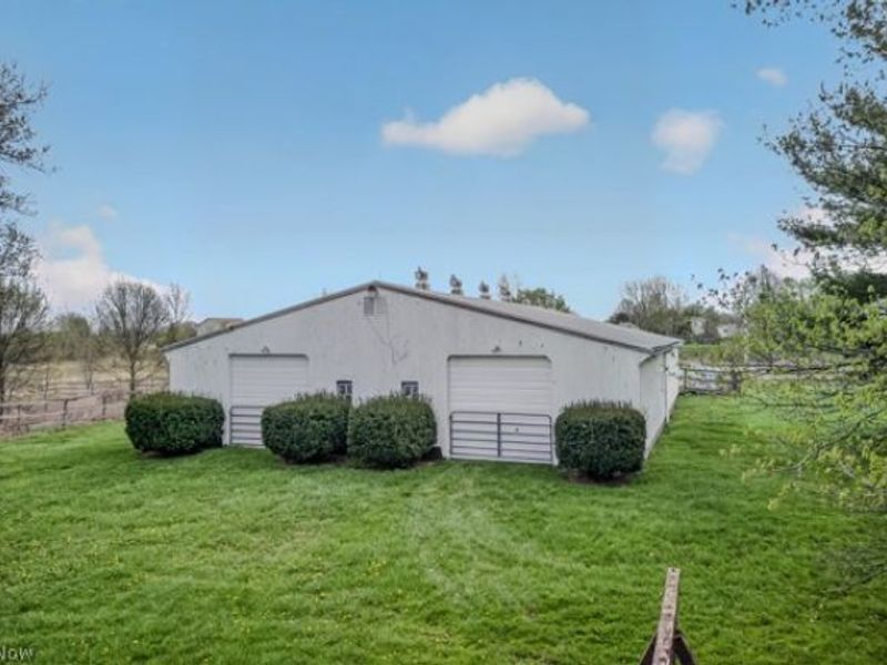 8675 W Smith Road, Medina, OH 44256 Photo 5