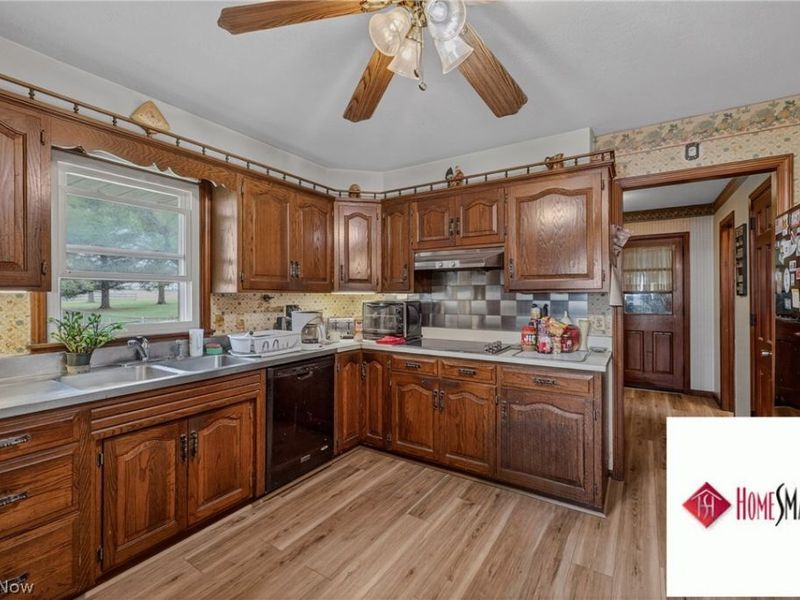 8675 W Smith Road, Medina, OH 44256 Photo 8