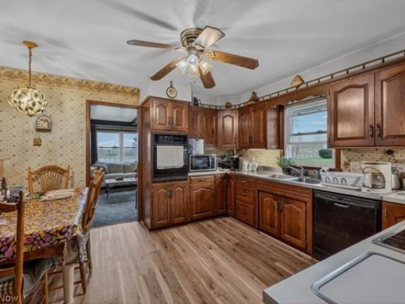 8675 W Smith Road, Medina, OH 44256 Photo 8