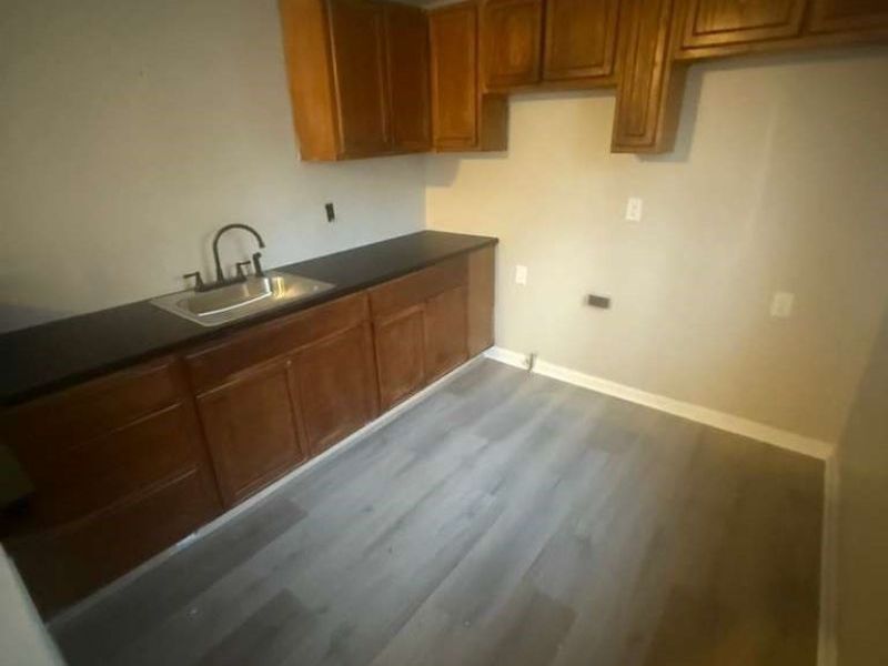 14713 Pepper Avenue, Cleveland, OH 44110 Photo 2