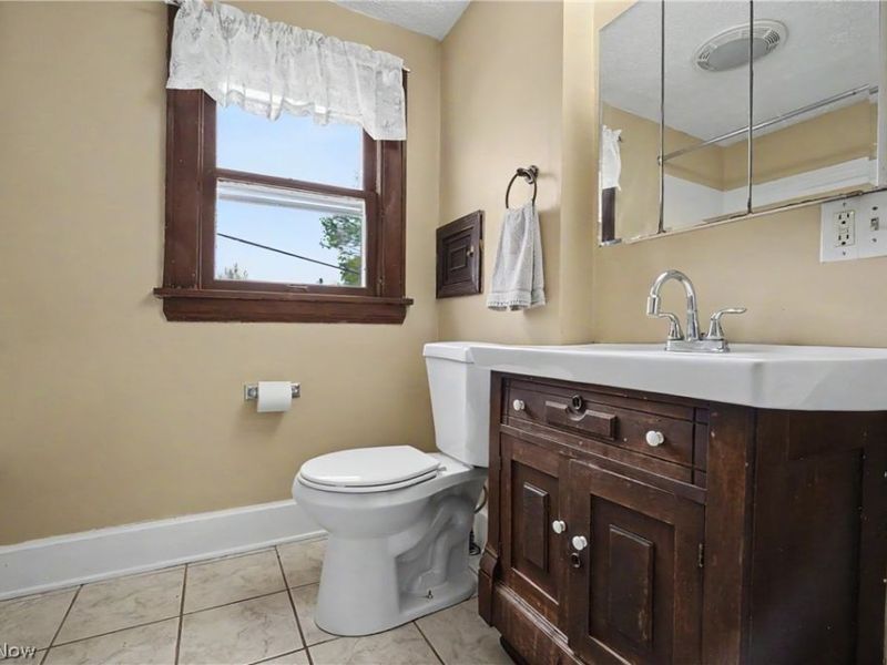 2782 Oakwood Drive, Cuyahoga Falls, OH 44221 Photo 23