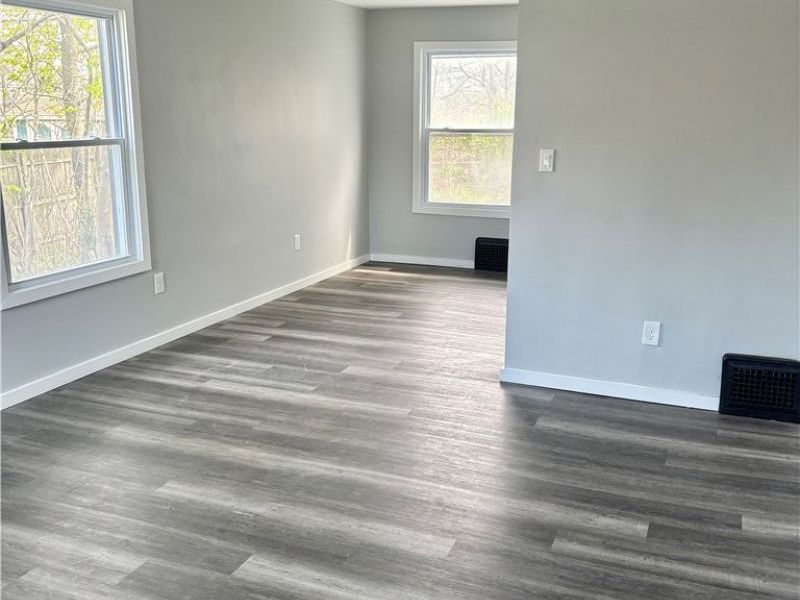 14119 Tuckahoe Avenue, Cleveland, OH 44111 Photo 4