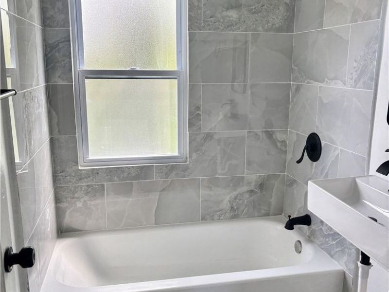 14119 Tuckahoe Avenue, Cleveland, OH 44111 Photo 8