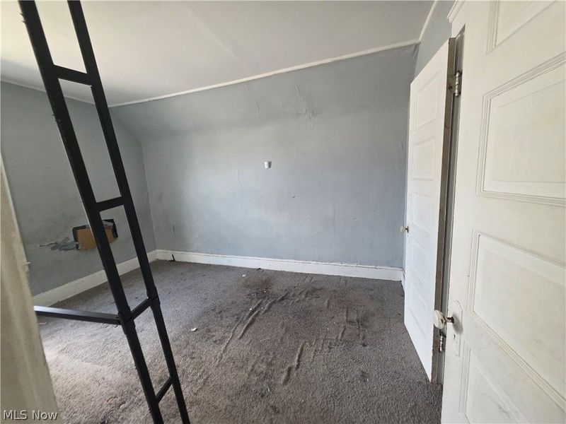 13116 Harvard Avenue, Cleveland, OH 44105 Photo 15