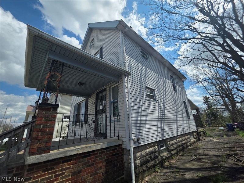 13116 Harvard Avenue, Cleveland, OH 44105 Photo 16