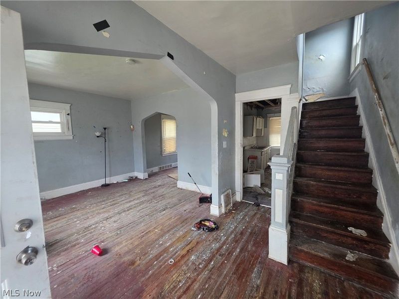 13116 Harvard Avenue, Cleveland, OH 44105 Photo 2