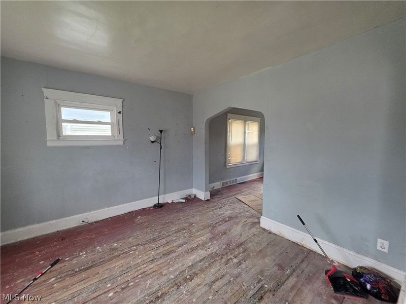 13116 Harvard Avenue, Cleveland, OH 44105 Photo 4