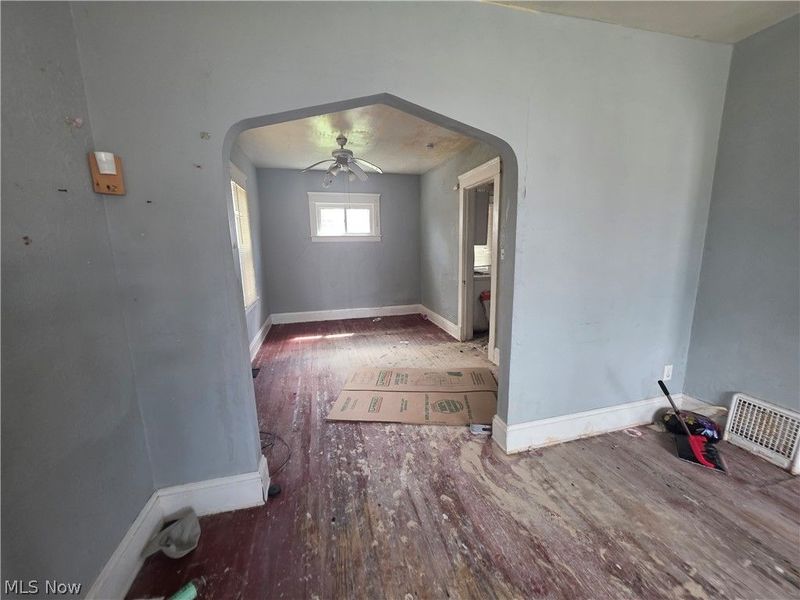 13116 Harvard Avenue, Cleveland, OH 44105 Photo 5