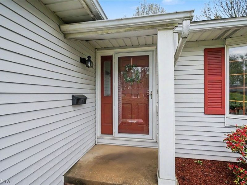 1210 Janet Avenue NW, North Canton, OH 44720 Photo 3