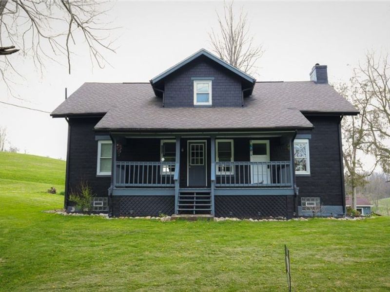 1032 Hartwood Road NW, Magnolia, OH 44643 Photo 1