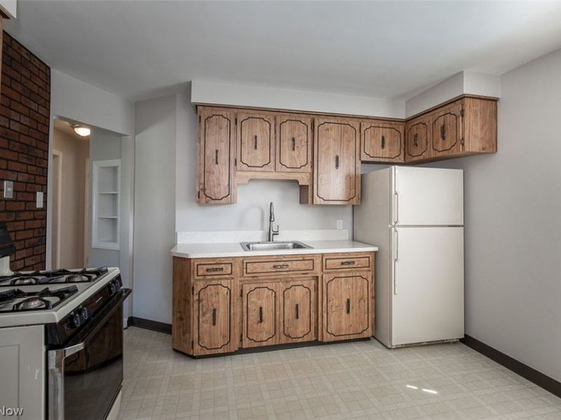 20770 Morris Avenue, Euclid, OH 44123 Photo 12