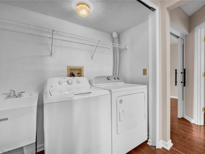 9561 Cyprus Lane, Olmsted Falls, OH 44138 Photo 18