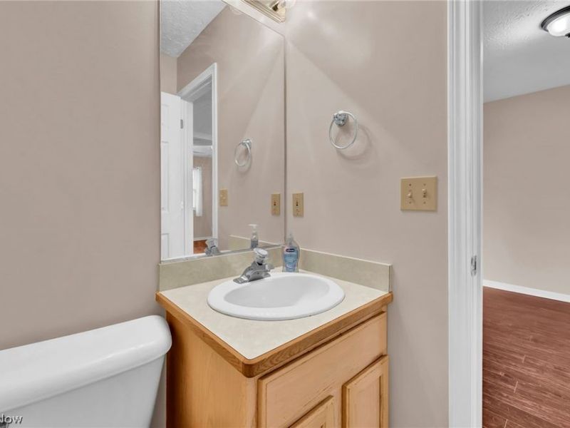 9561 Cyprus Lane, Olmsted Falls, OH 44138 Photo 25