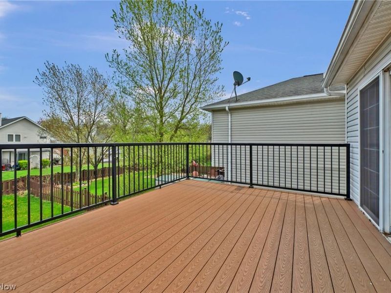 9561 Cyprus Lane, Olmsted Falls, OH 44138 Photo 27