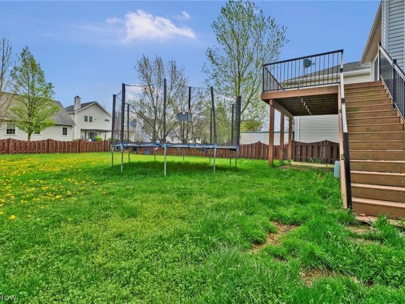 9561 Cyprus Lane, Olmsted Falls, OH 44138 Photo 28