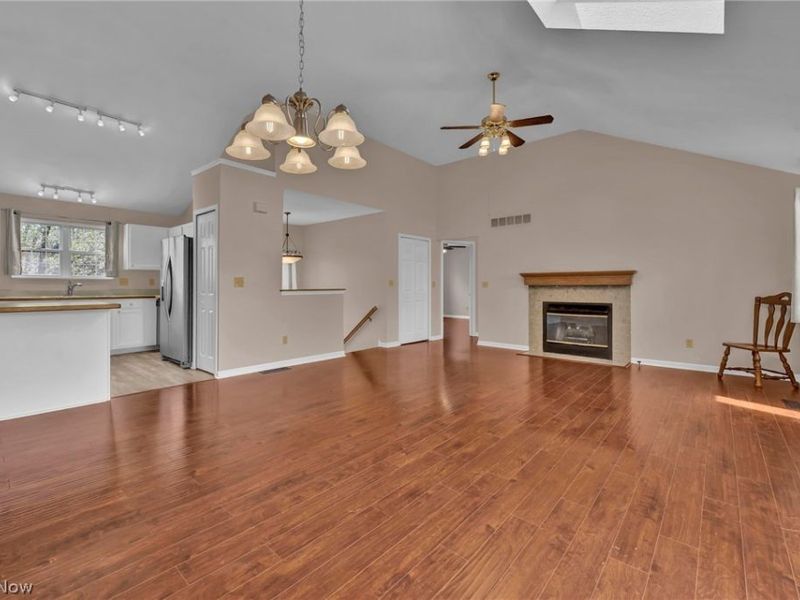 9561 Cyprus Lane, Olmsted Falls, OH 44138 Photo 6