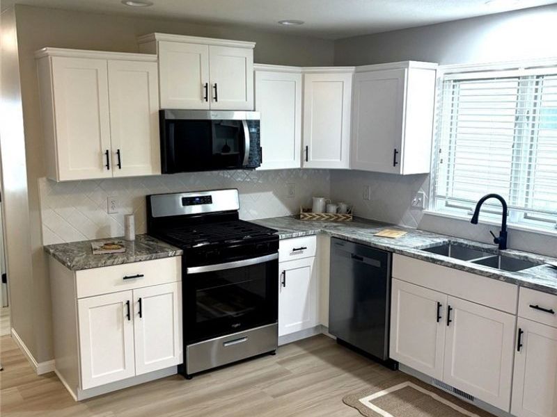 828 Woodfield Court, Unit A, Boardman, OH 44512 Photo 6