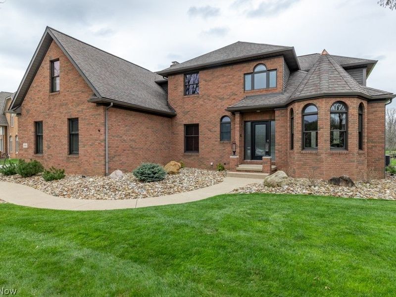 4864 Armandale Avenue NW, Canton, OH 44718 Photo 2