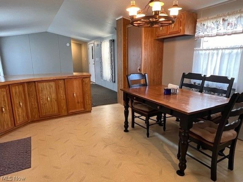 54 Flagler, Olmsted Township, OH 44138 Photo 9