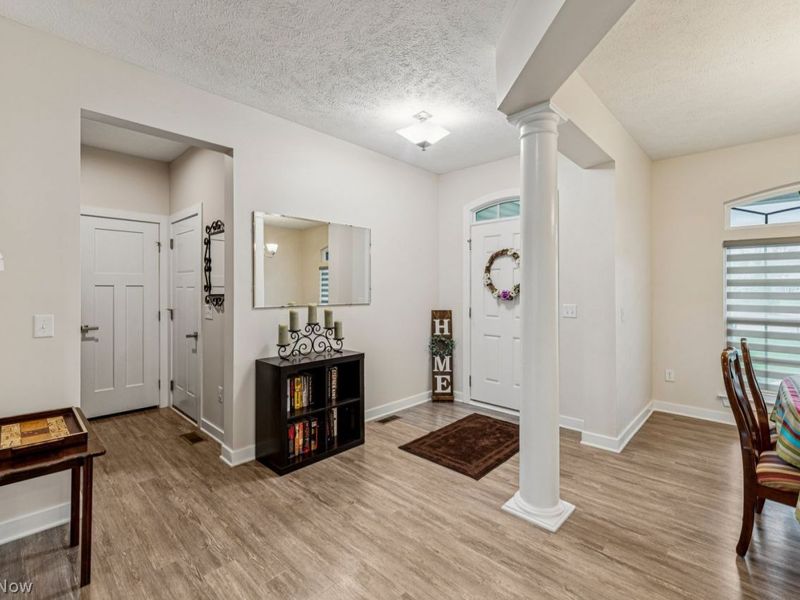 36533 Annie Lane, North Ridgeville, OH 44039 Photo 2