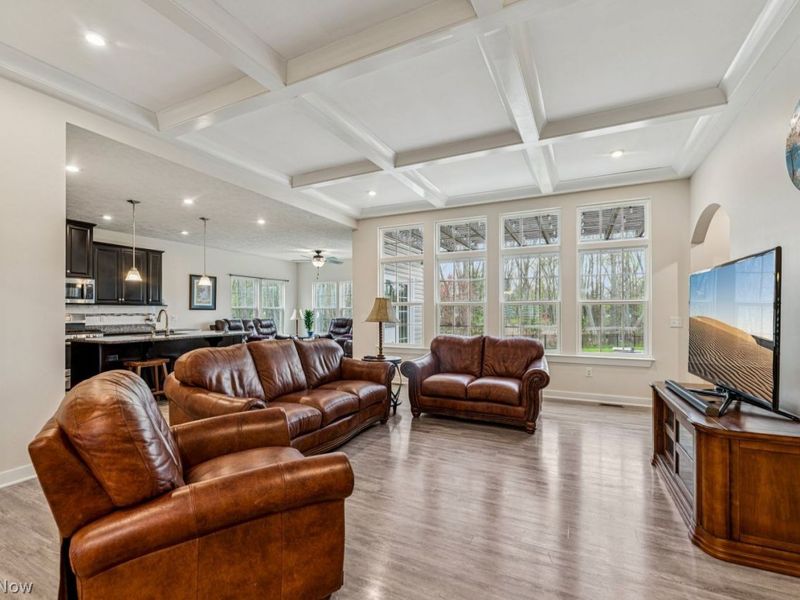 36533 Annie Lane, North Ridgeville, OH 44039 Photo 5