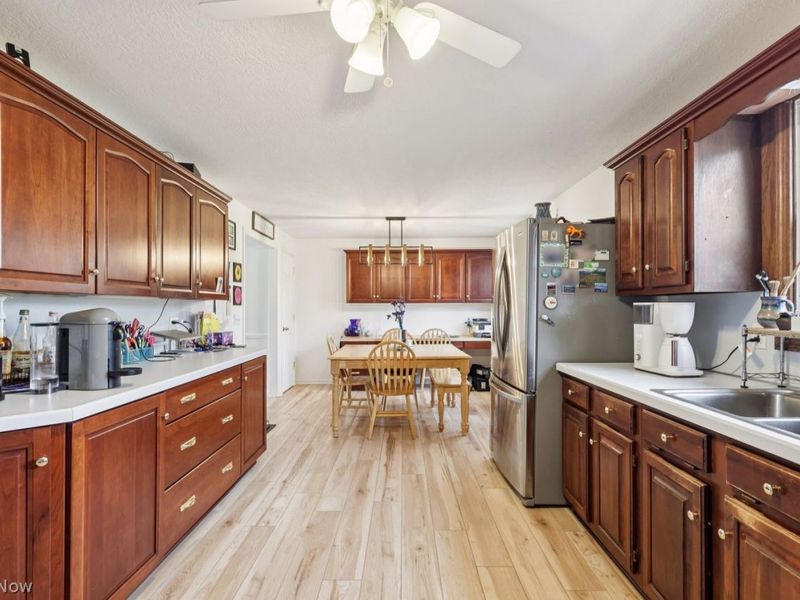 8481 Whitmer Avenue NE, Canton, OH 44721 Photo 11