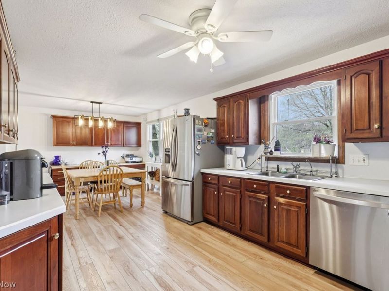 8481 Whitmer Avenue NE, Canton, OH 44721 Photo 8