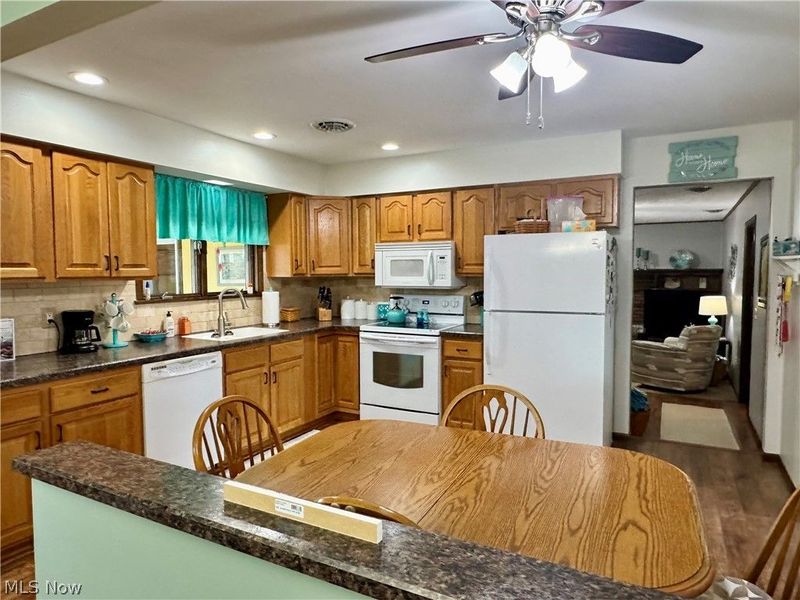 116 Winthrop Drive , Elyria, OH 44035 Photo 8