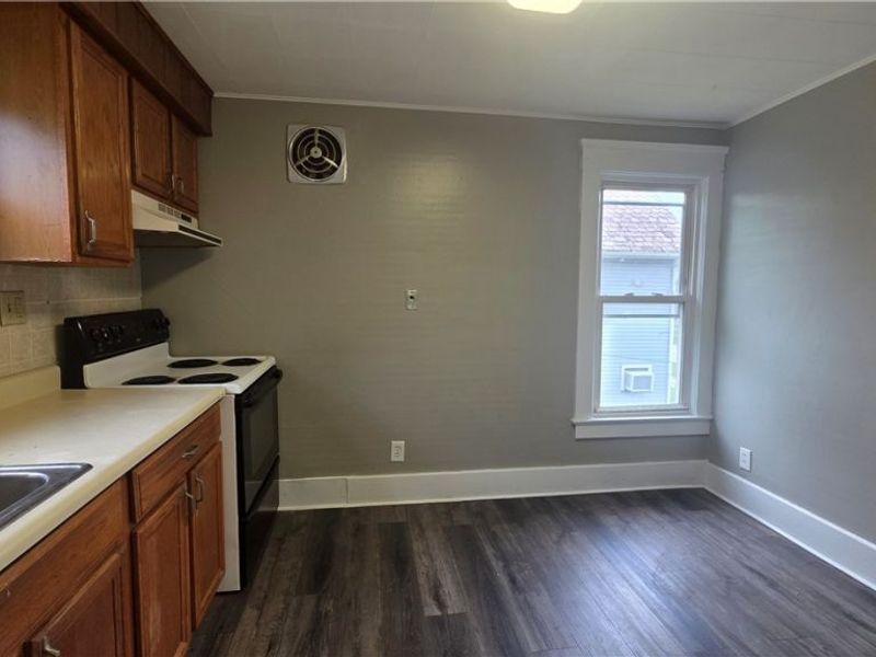 1103 High Street NE, Warren, OH 44483 Photo 9