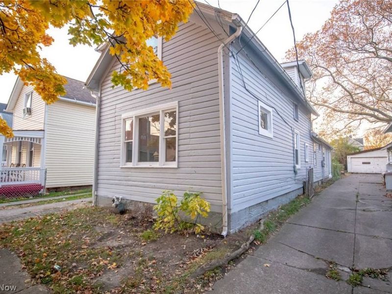 3314 W 32nd Street, Cleveland, OH 44109 Photo 2