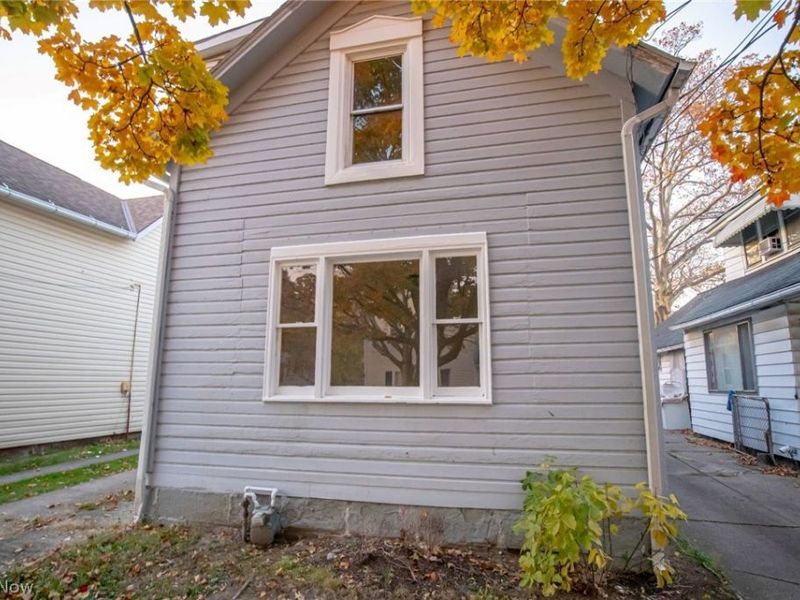 3314 W 32nd Street, Cleveland, OH 44109 Photo 3