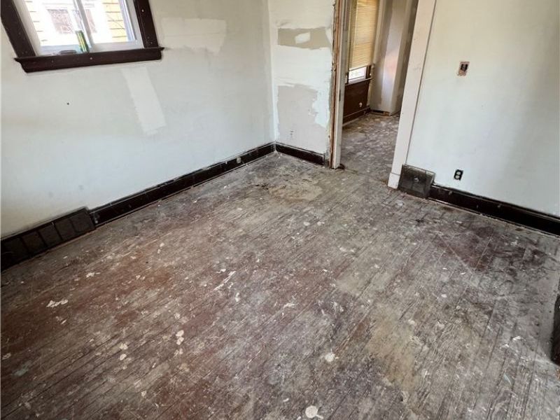 2905 E 119th Street , Cleveland, OH 44120 Photo 9