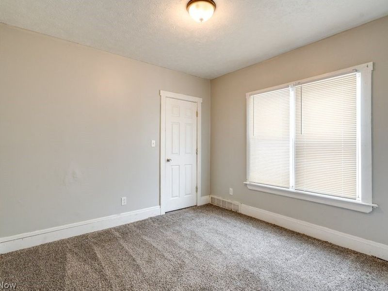 9609 Pierpont Avenue, Cleveland, OH 44108 Photo 12