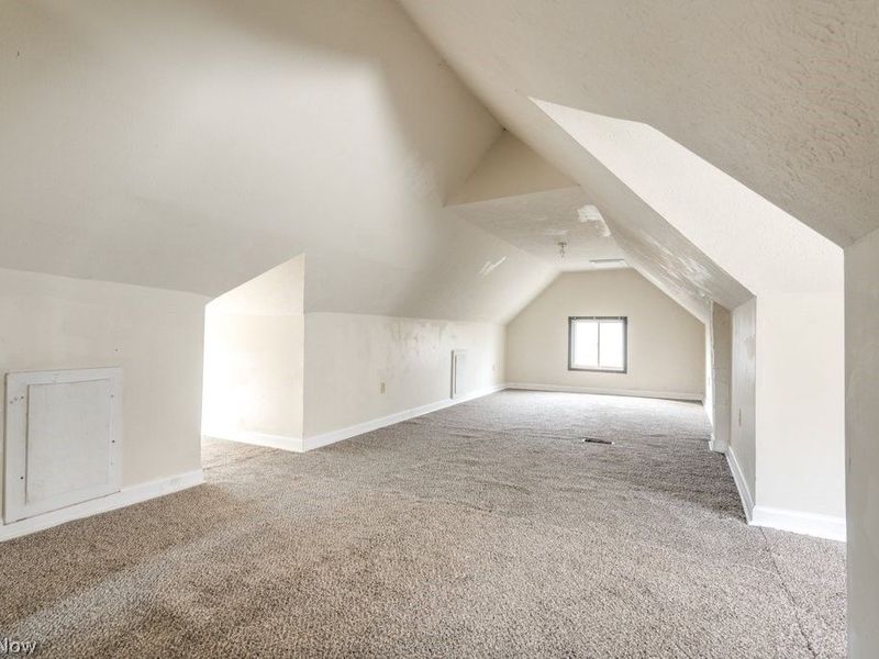 9609 Pierpont Avenue, Cleveland, OH 44108 Photo 17