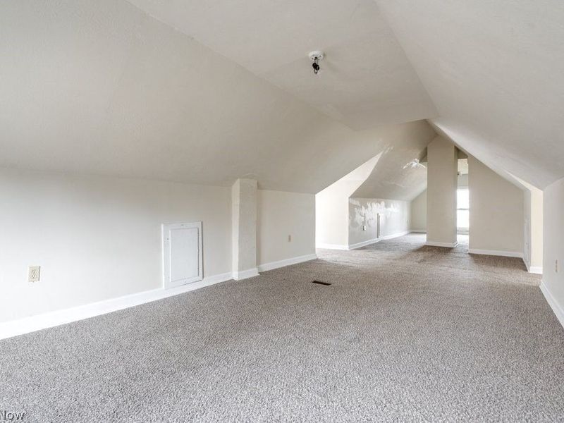 9609 Pierpont Avenue, Cleveland, OH 44108 Photo 18