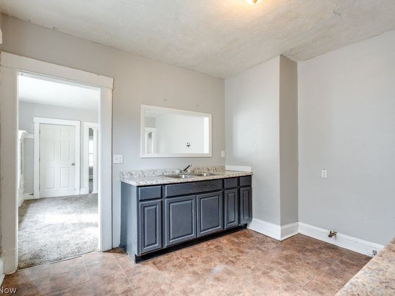 9609 Pierpont Avenue, Cleveland, OH 44108 Photo 4