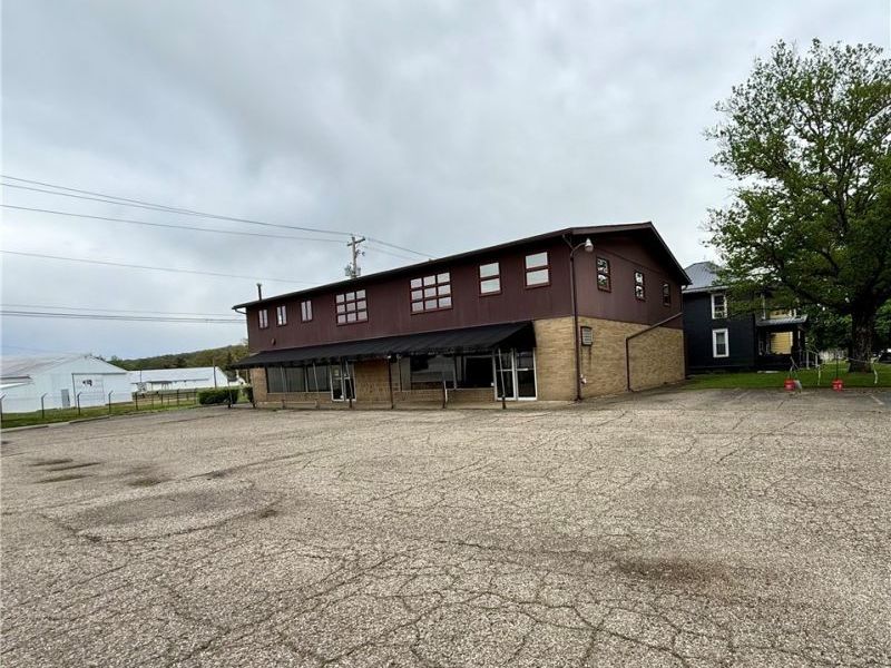 805 Denman Avenue, Coshocton, OH 43812 Photo 2