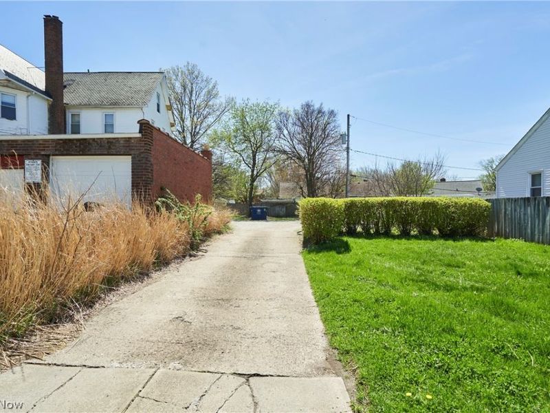 3634 Bosworth Road, Cleveland, OH 44111 Photo 20