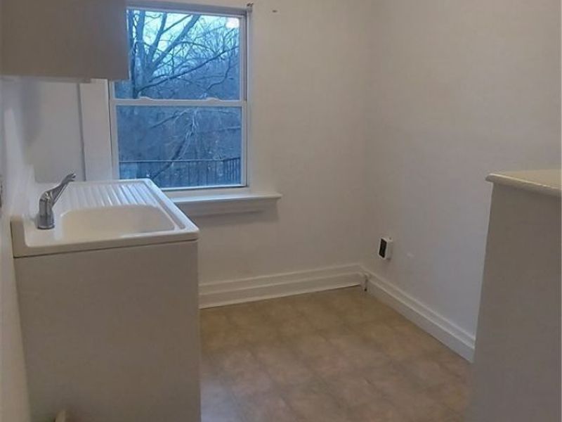 3634 Bosworth Road, Cleveland, OH 44111 Photo 8