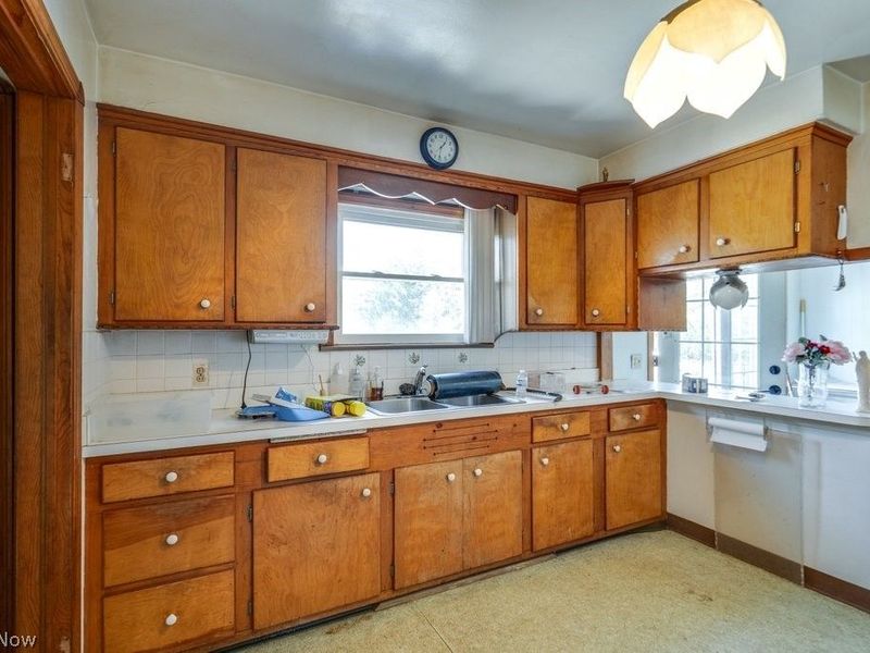 4559 Van Epps Road , Brooklyn Heights, OH 44131 Photo 7