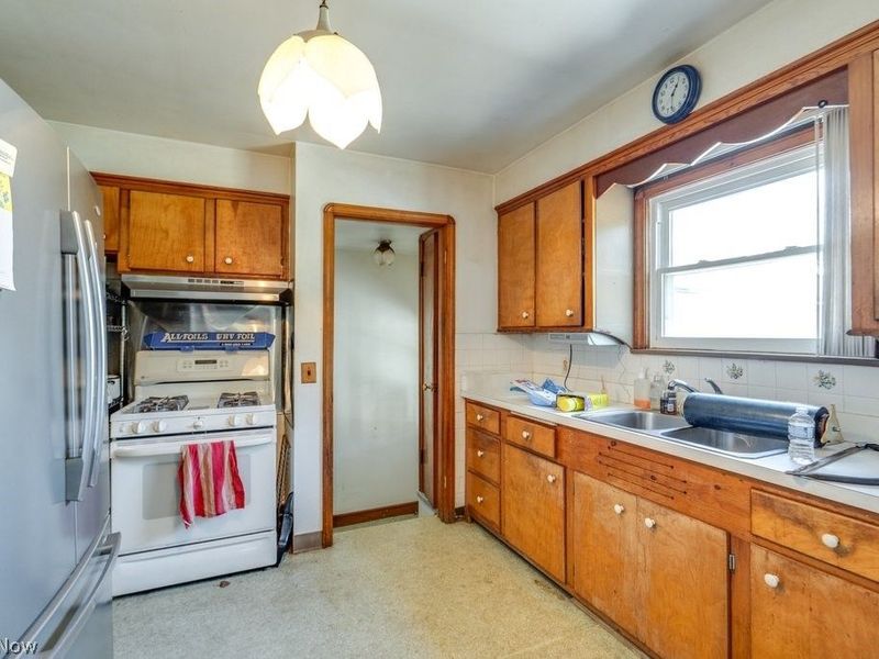 4559 Van Epps Road , Brooklyn Heights, OH 44131 Photo 8