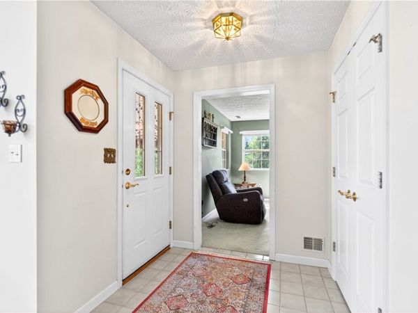 6366 Jefferson Pointe Cir, Clairton, PA 15025