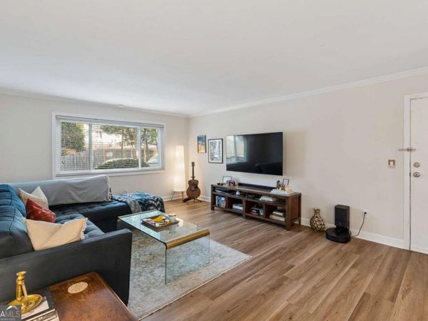 115 Biscayne Drive NW, Unit F6, Atlanta, GA 30309