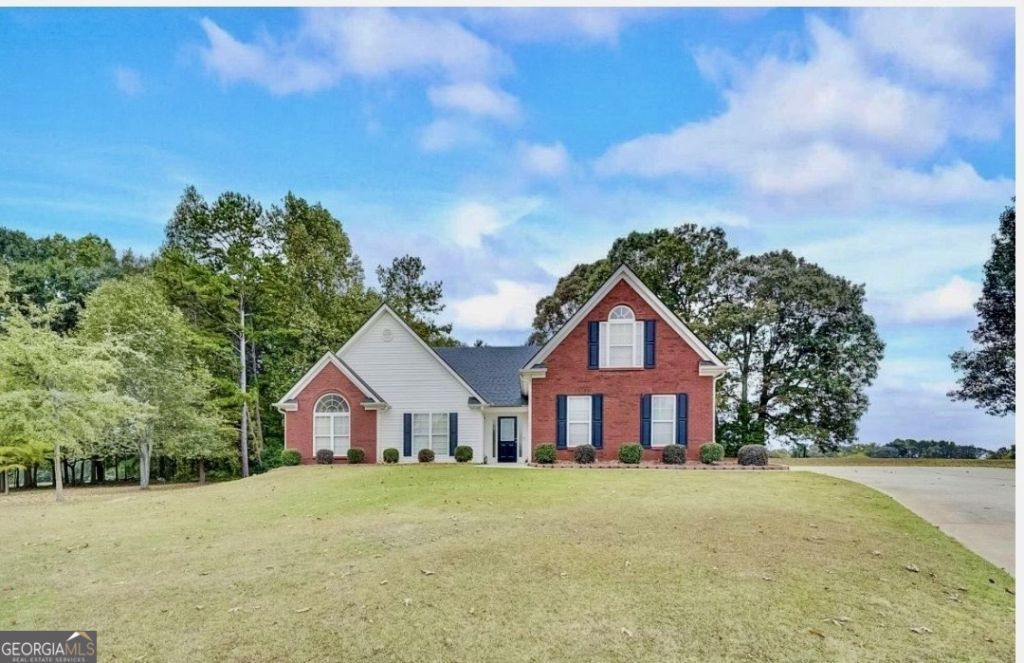 257 Legacy Drive, Hoschton, GA 30548 Main Photo
