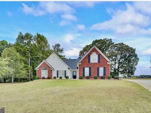 257 Legacy Drive, Hoschton, GA 30548