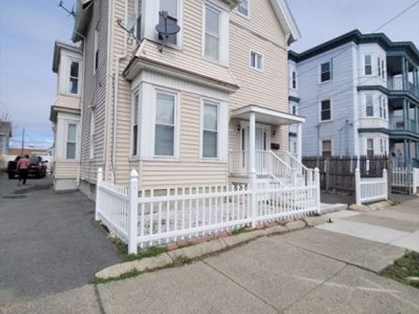 26 Endicott St, Unit 2, Lynn, MA 01902