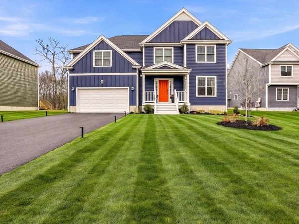 6 Sycamore Way, Medway, MA 02053