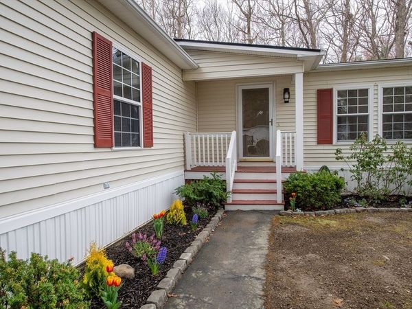 50 Highland Street, Unit 242, Taunton, MA 02780