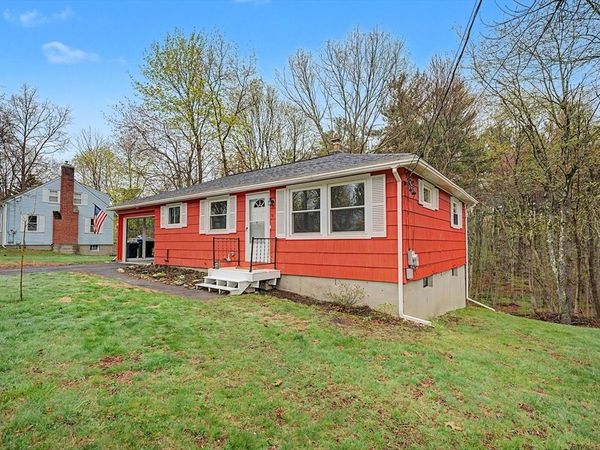 91 Lincoln Ave, Holden, MA 01520
